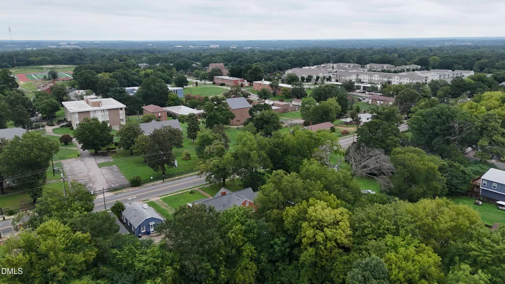1412 Oakwood Avenue Raleigh, NC 27610