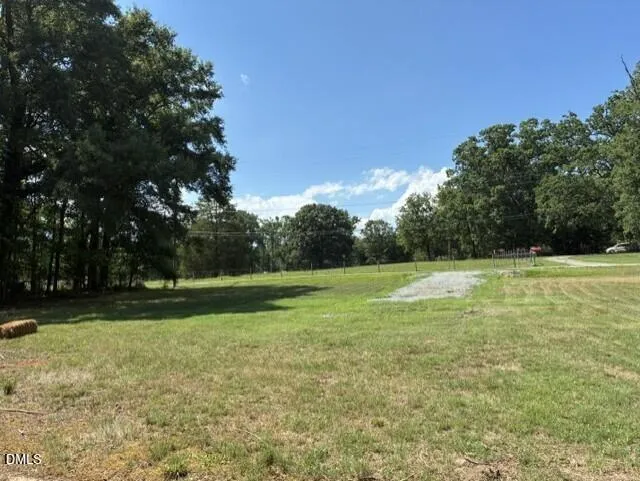 211 Colonial Avenue Goldston, NC 27252