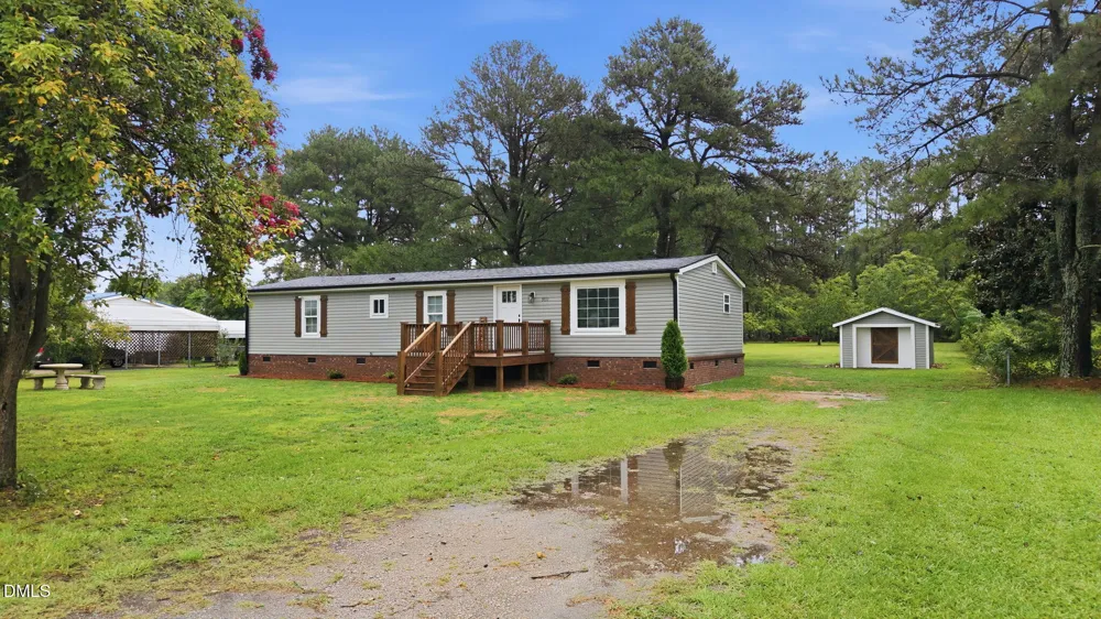 9111 Pace Road Bailey, NC 27807