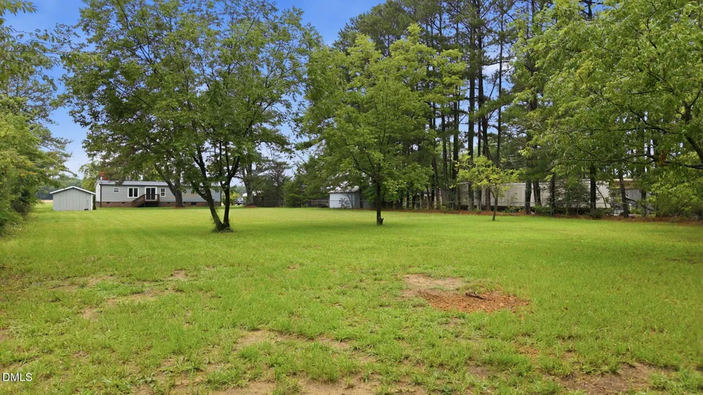 9111 Pace Road Bailey, NC 27807