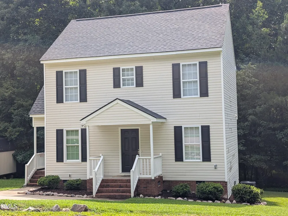 1039 Laurel Leaf Road Zebulon, NC 27597