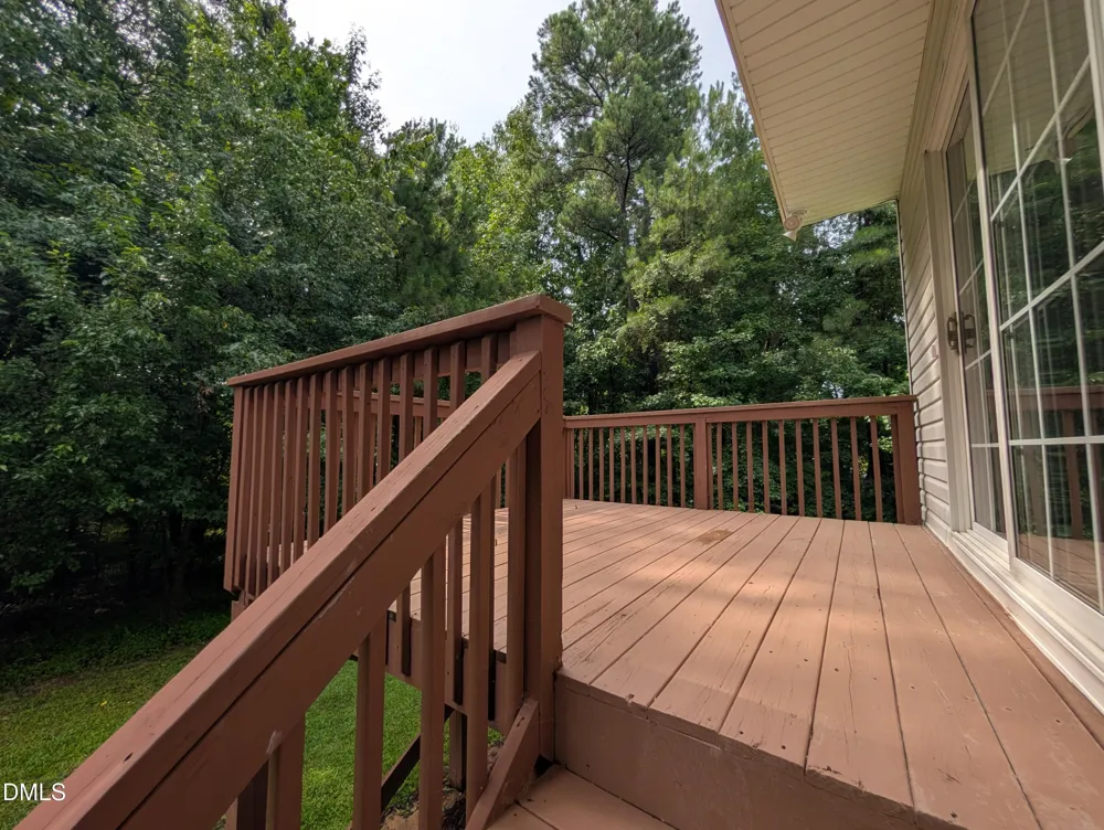 1039 Laurel Leaf Road Zebulon, NC 27597