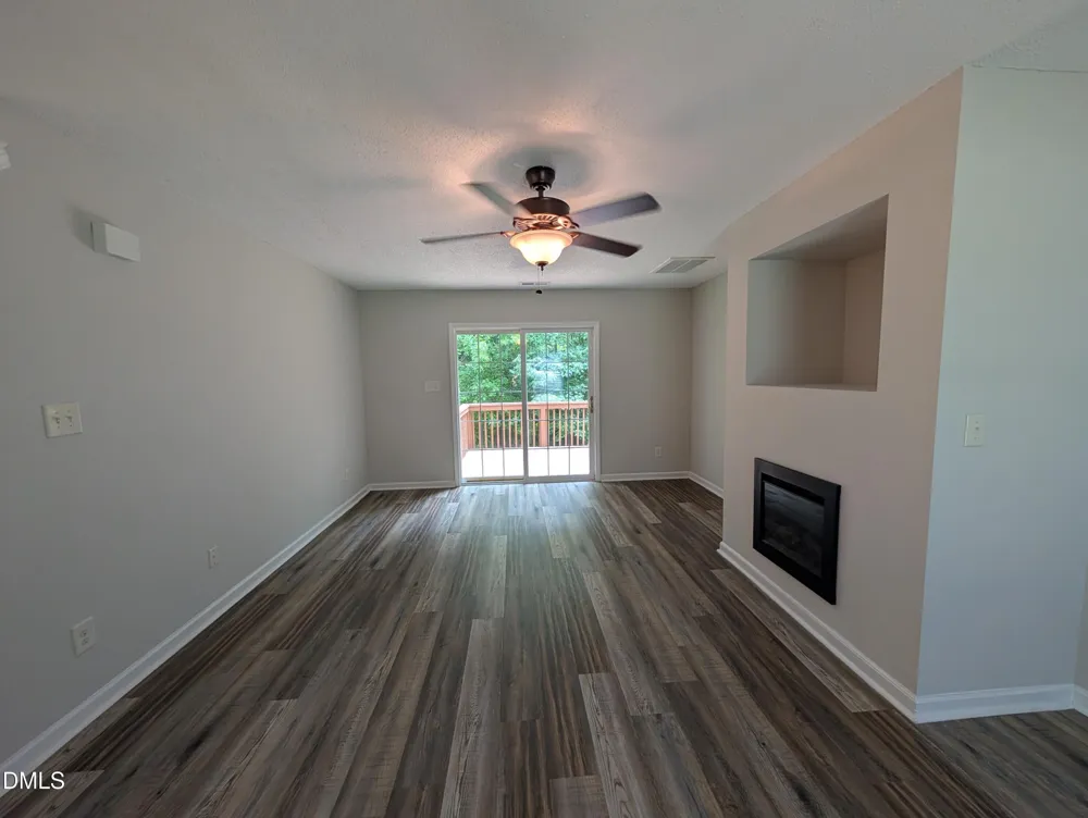 1039 Laurel Leaf Road Zebulon, NC 27597