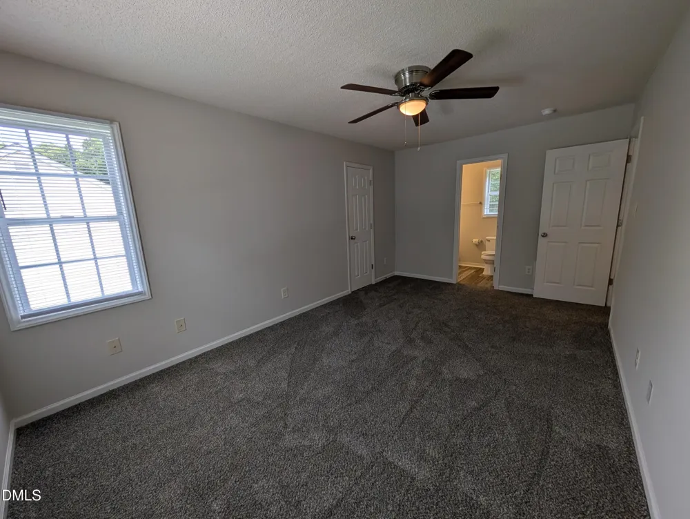 1039 Laurel Leaf Road Zebulon, NC 27597