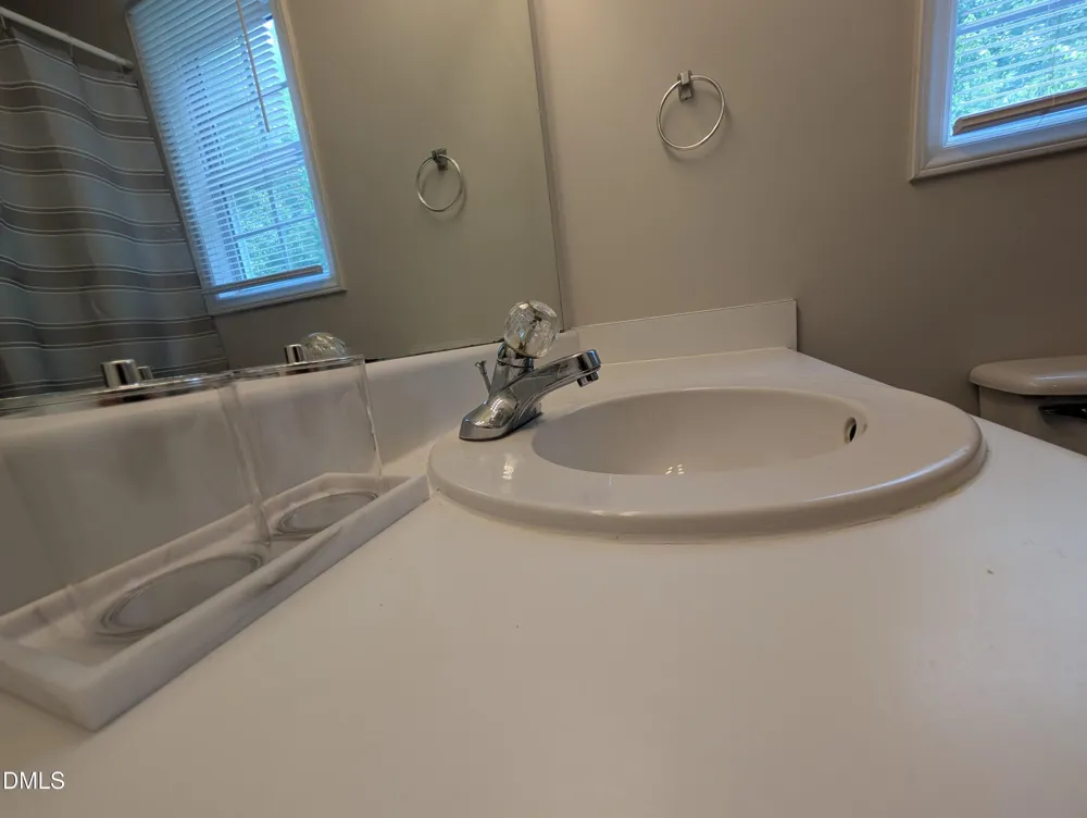 1039 Laurel Leaf Road Zebulon, NC 27597