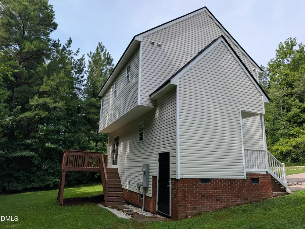 1039 Laurel Leaf Road Zebulon, NC 27597
