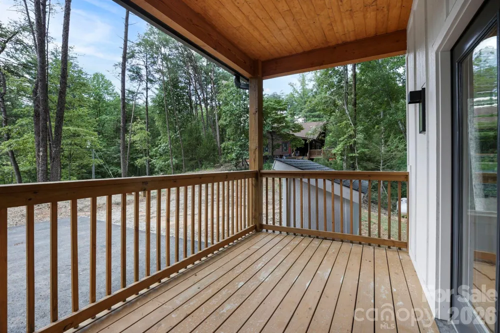 338 Hawks Terrace Lake Lure, NC 28746