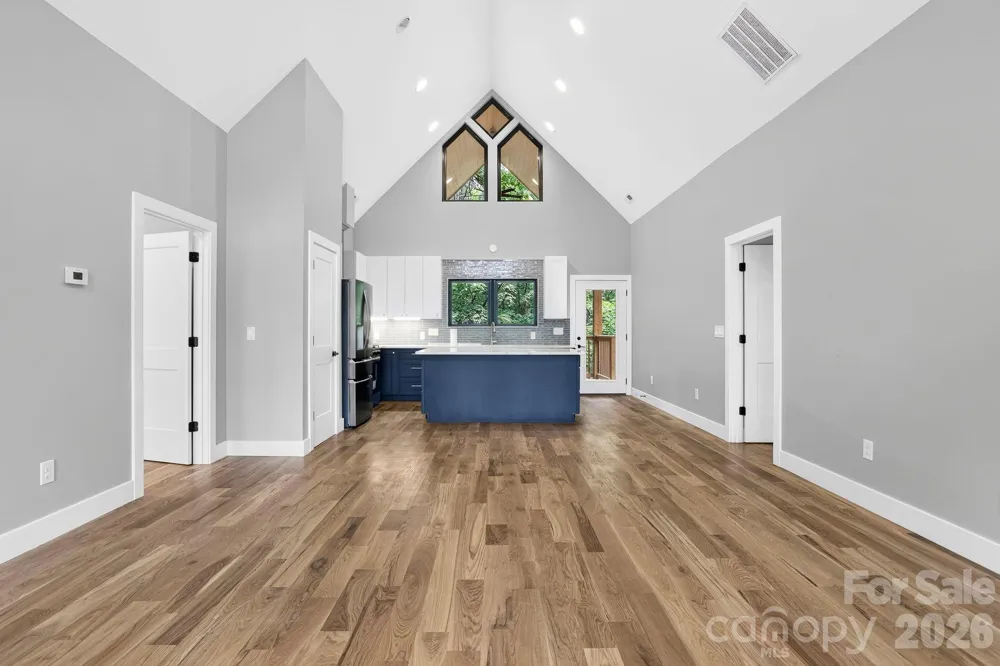 338 Hawks Terrace Lake Lure, NC 28746