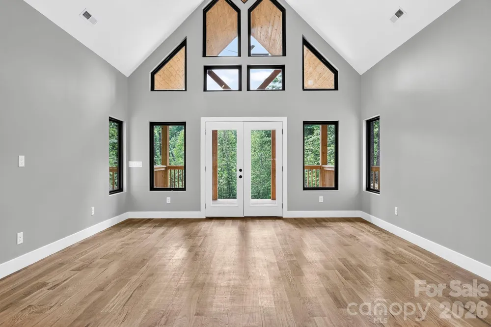 338 Hawks Terrace Lake Lure, NC 28746