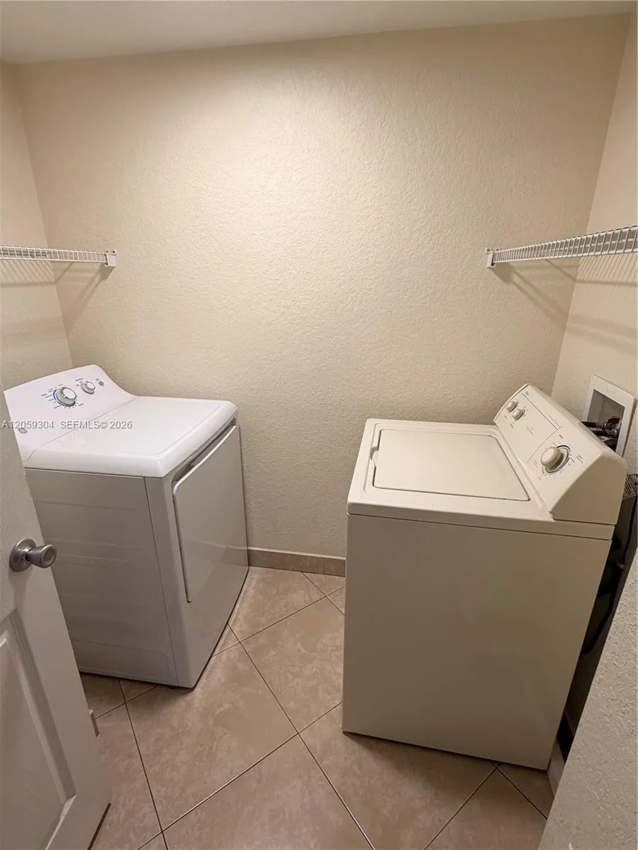 6640 W Sample Rd #6640 Coral Springs, FL 33067