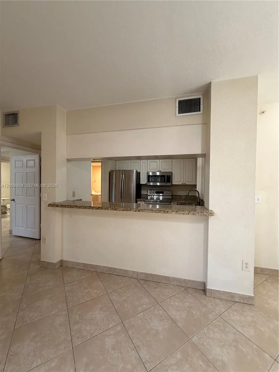 6640 W Sample Rd #6640 Coral Springs, FL 33067