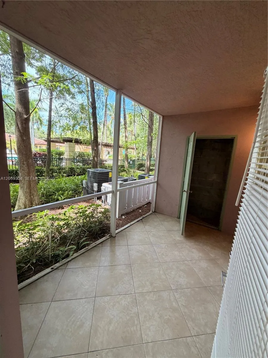 6640 W Sample Rd #6640 Coral Springs, FL 33067