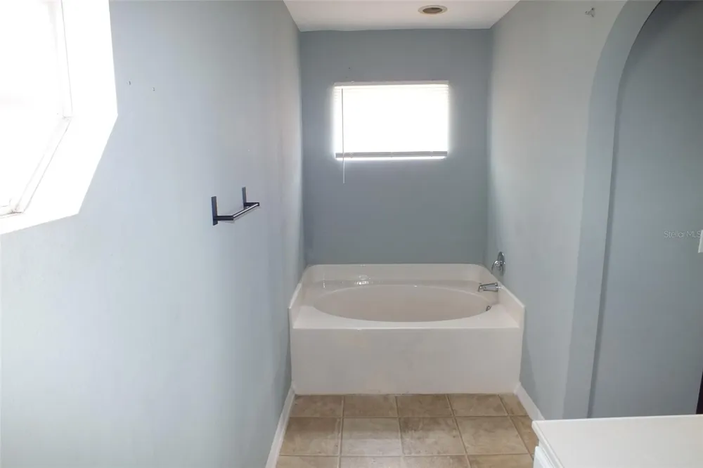 437 FISH HAWK DRIVE Winter Haven, FL 33884