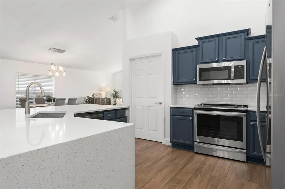 14018 BUDWORTH CIRCLE Orlando, FL 32832
