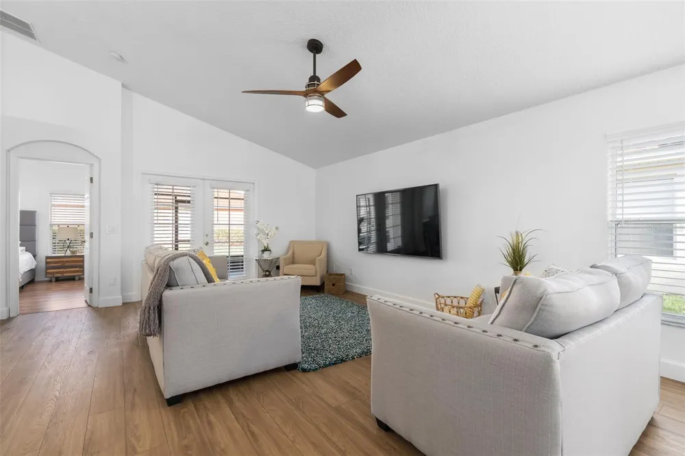14018 BUDWORTH CIRCLE Orlando, FL 32832