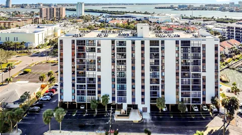 255 DOLPHIN POINT #407