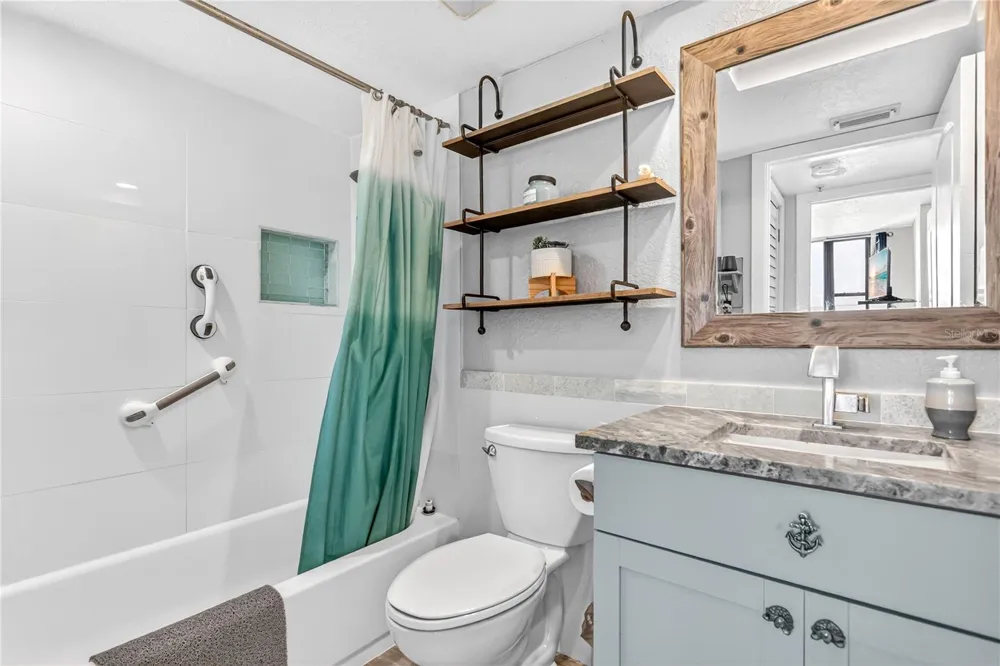 255 DOLPHIN POINT #407 Clearwater Beach, FL 33767