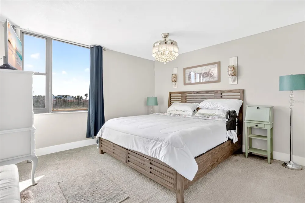 255 DOLPHIN POINT #407 Clearwater Beach, FL 33767