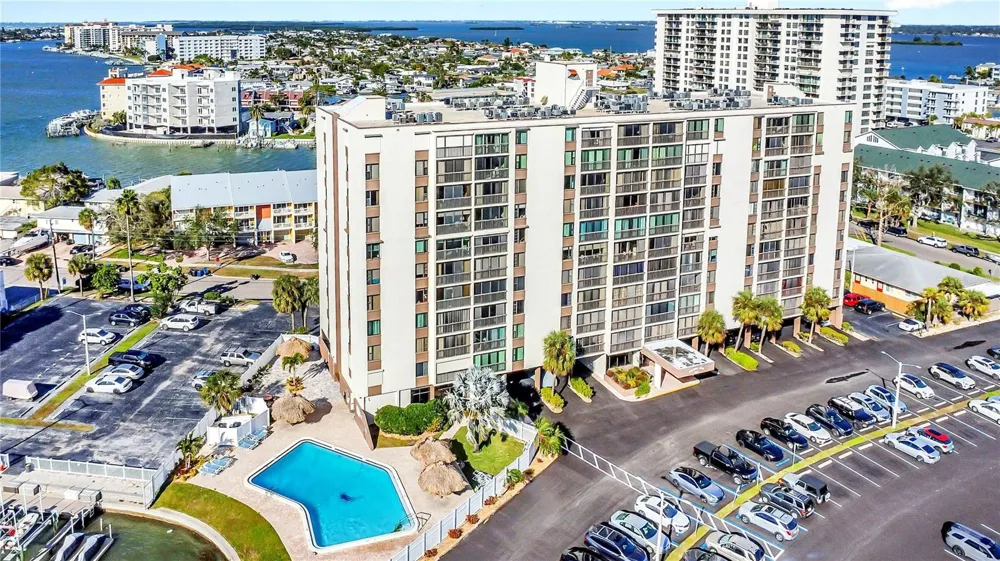 255 DOLPHIN POINT #407 Clearwater Beach, FL 33767