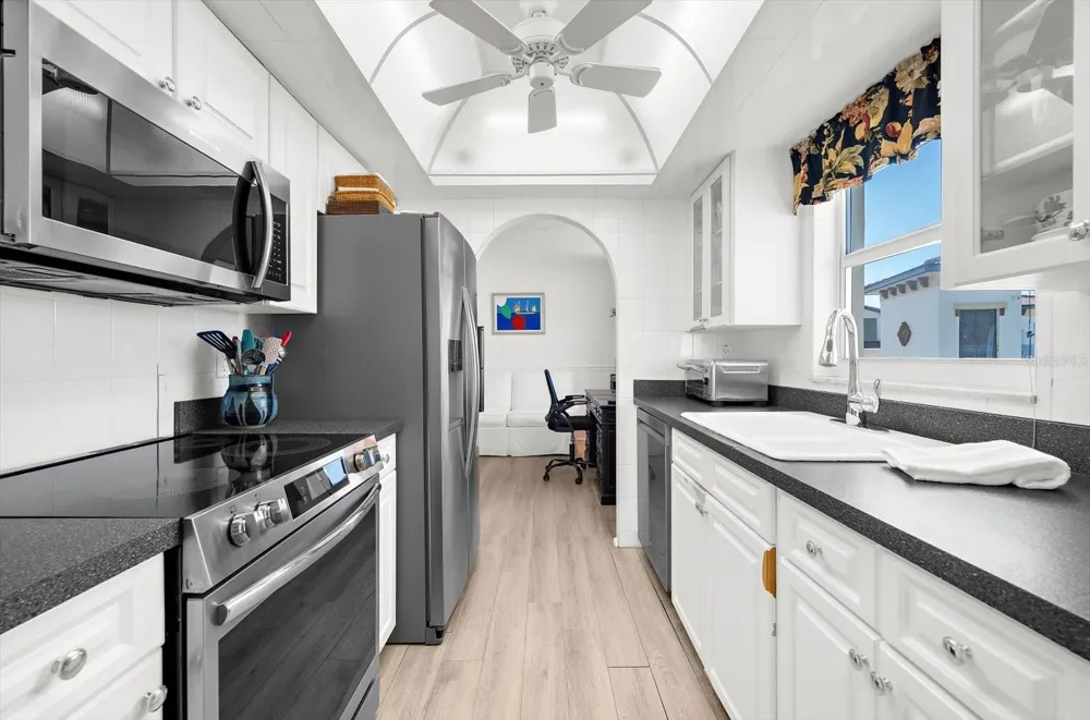 255 THE ESPLANADE #701 Venice, FL 34285