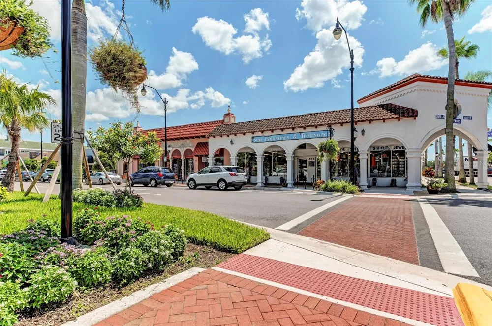 255 THE ESPLANADE #701 Venice, FL 34285