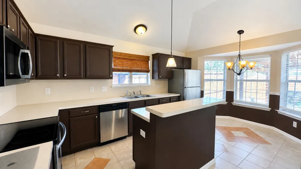 610 Brookside Drive Cedar Hill, TX 75104