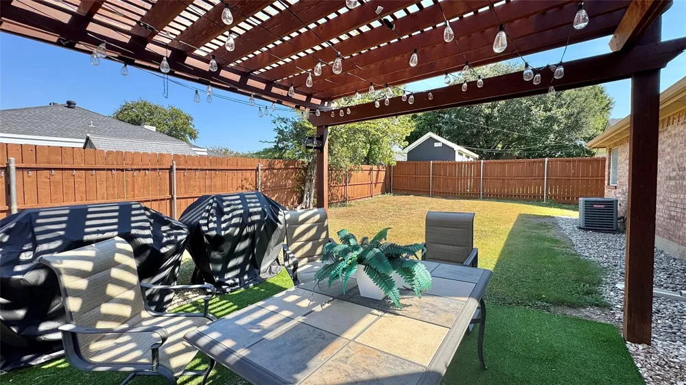 610 Brookside Drive Cedar Hill, TX 75104