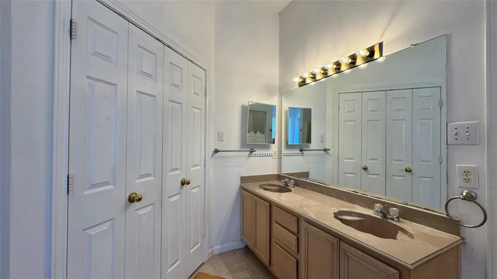 610 Brookside Drive Cedar Hill, TX 75104