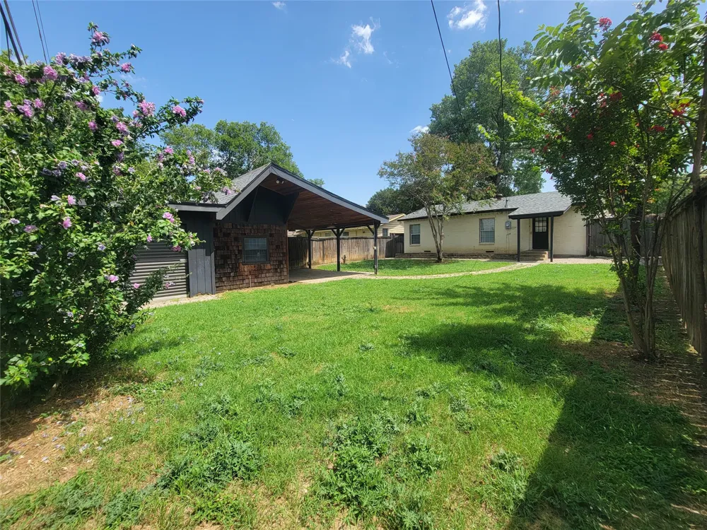 1225 Blalock Avenue Fort Worth, TX 76115