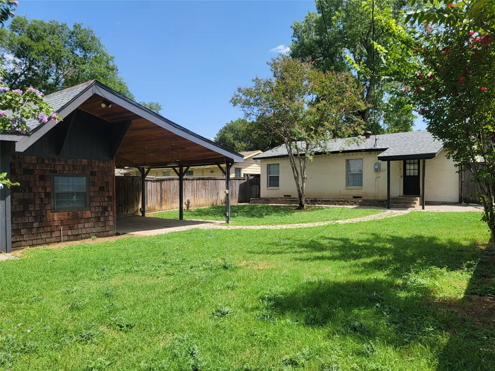 1225 Blalock Avenue Fort Worth, TX 76115