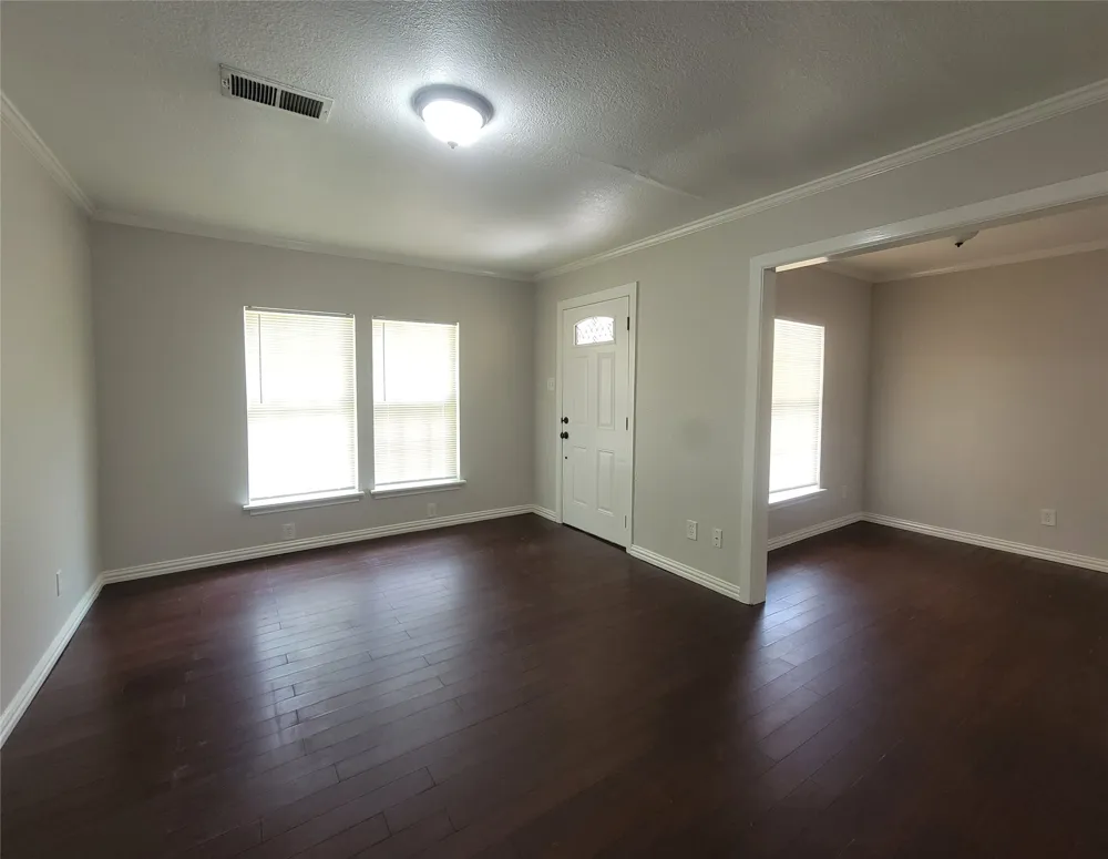 1225 Blalock Avenue Fort Worth, TX 76115