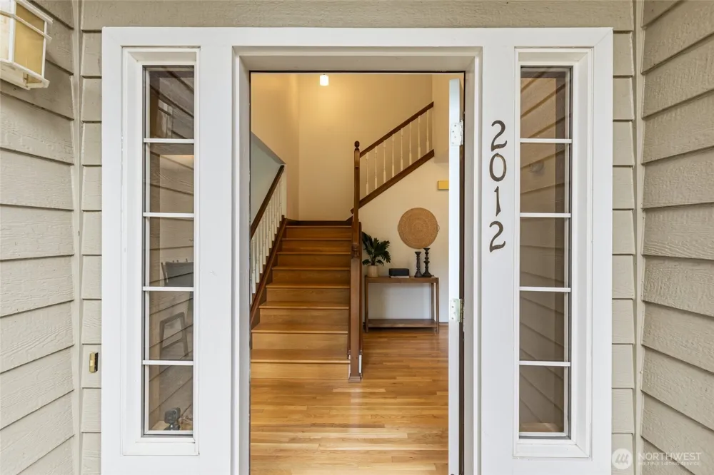2012 NE Amhurst Court Poulsbo, WA 98370
