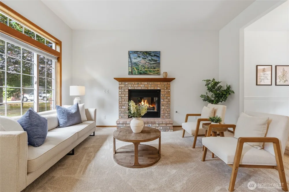 2012 NE Amhurst Court Poulsbo, WA 98370