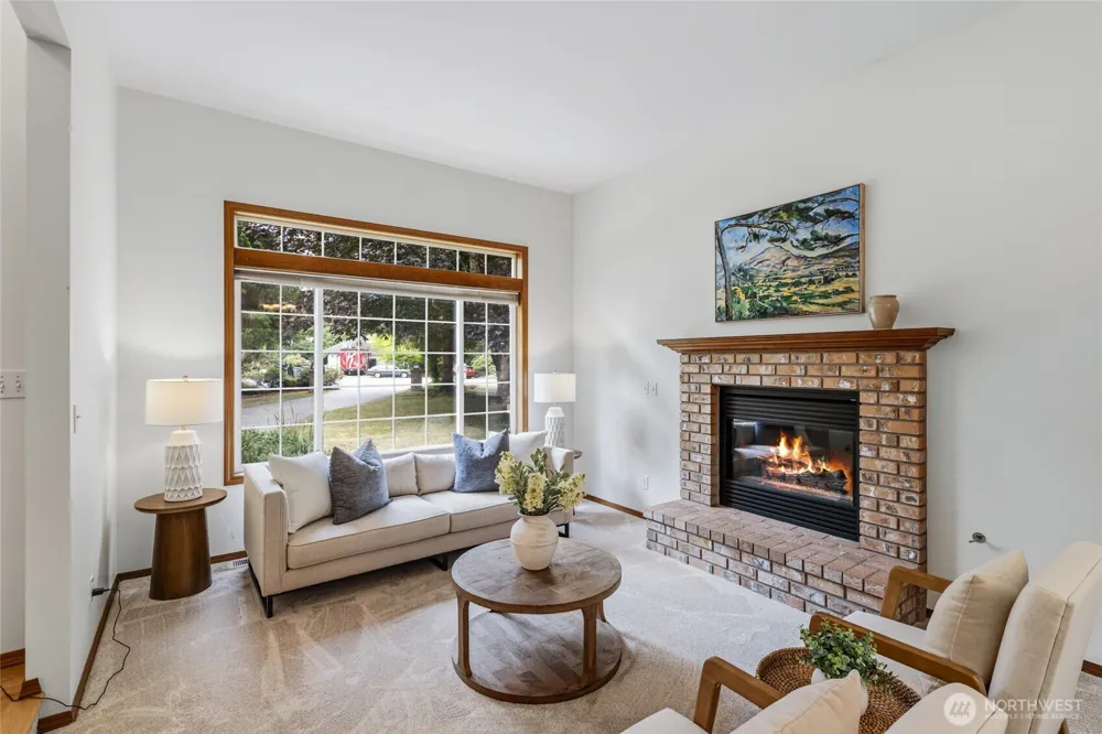 2012 NE Amhurst Court Poulsbo, WA 98370