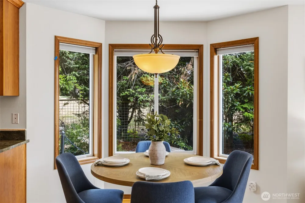 2012 NE Amhurst Court Poulsbo, WA 98370
