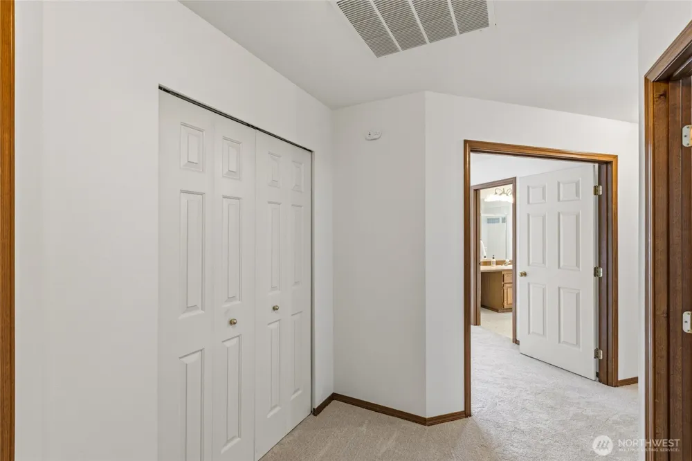 2012 NE Amhurst Court Poulsbo, WA 98370