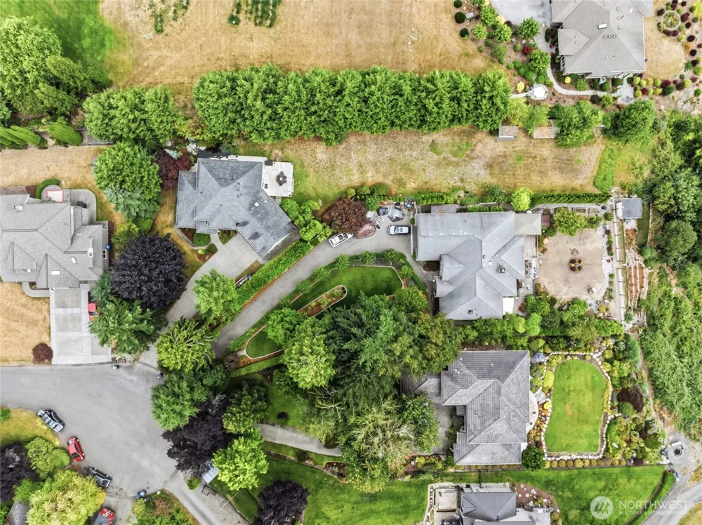 2012 NE Amhurst Court Poulsbo, WA 98370