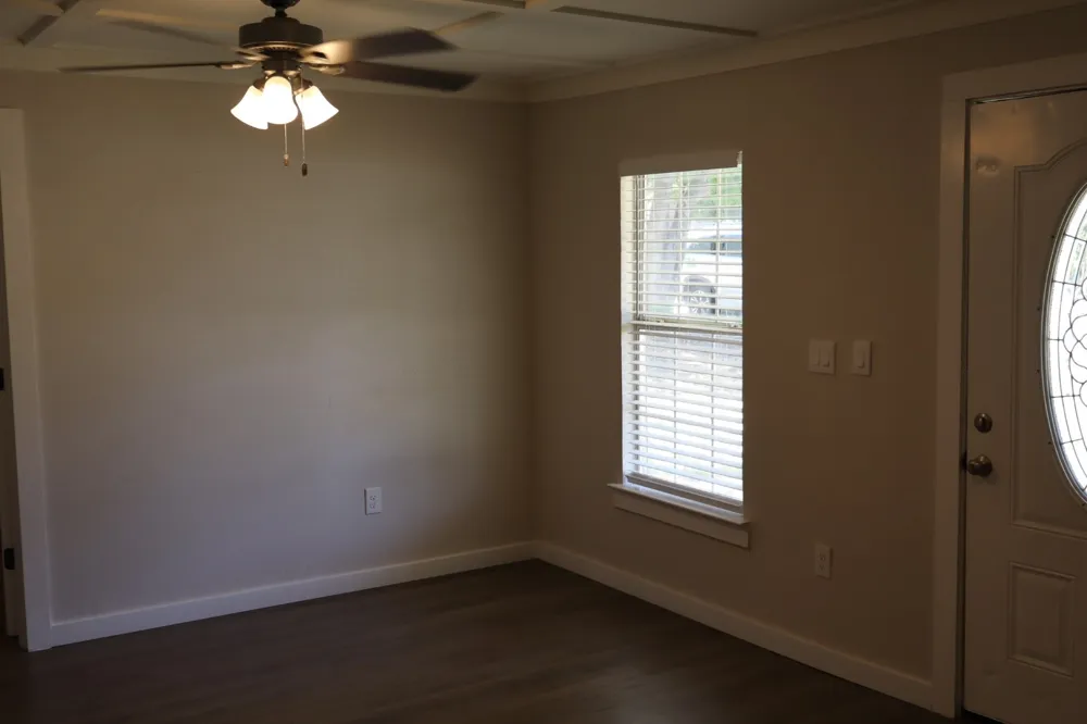 8532 George White Settlement, TX 76108