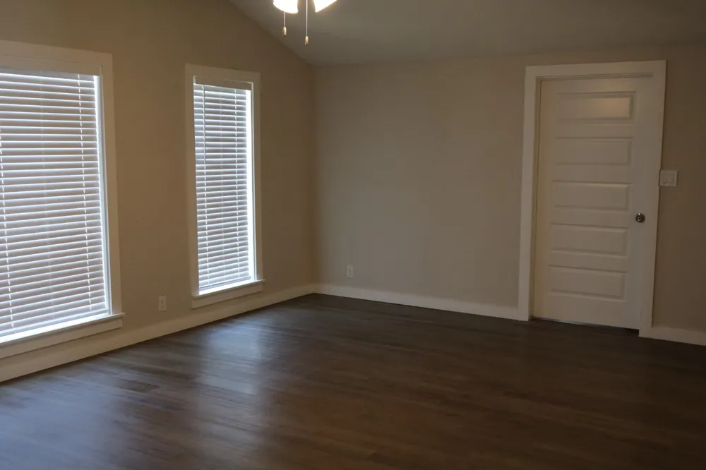 8532 George White Settlement, TX 76108