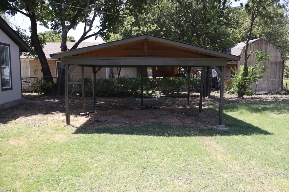 8532 George White Settlement, TX 76108