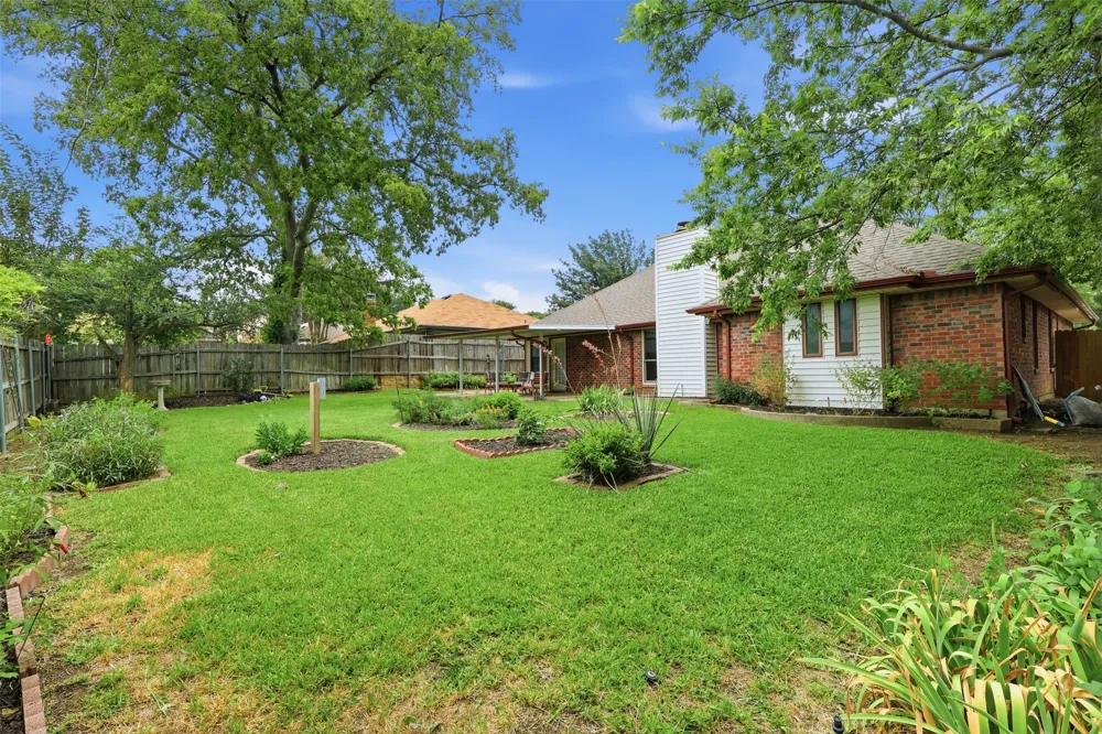 6713 Park Drive North Richland Hills, TX 76182
