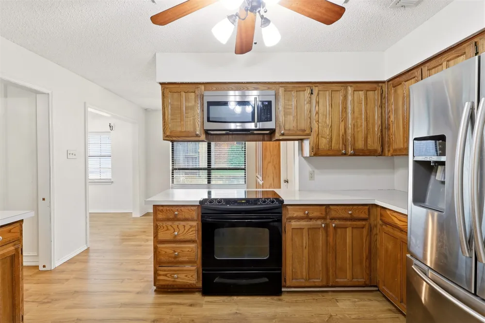 6713 Park Drive North Richland Hills, TX 76182