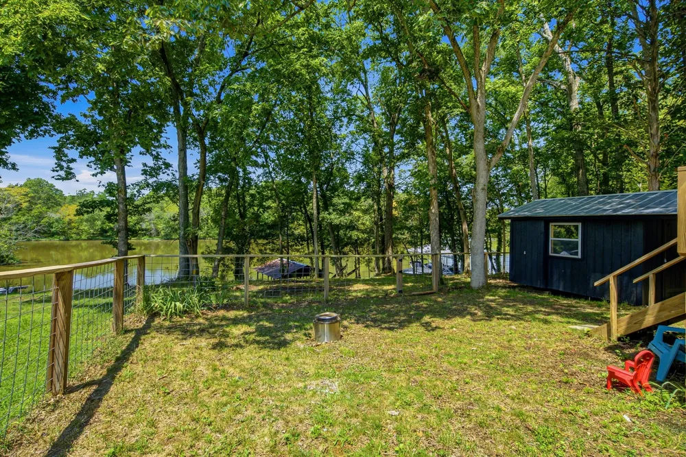 100 Breeze Inn Rd Castalian Springs, TN 37031
