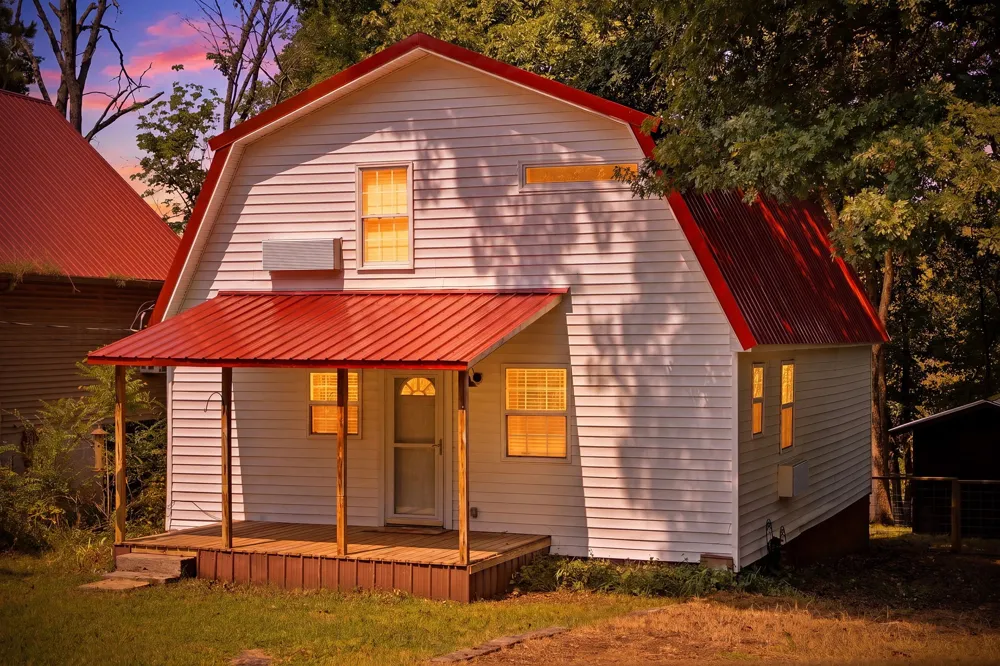 100 Breeze Inn Rd Castalian Springs, TN 37031