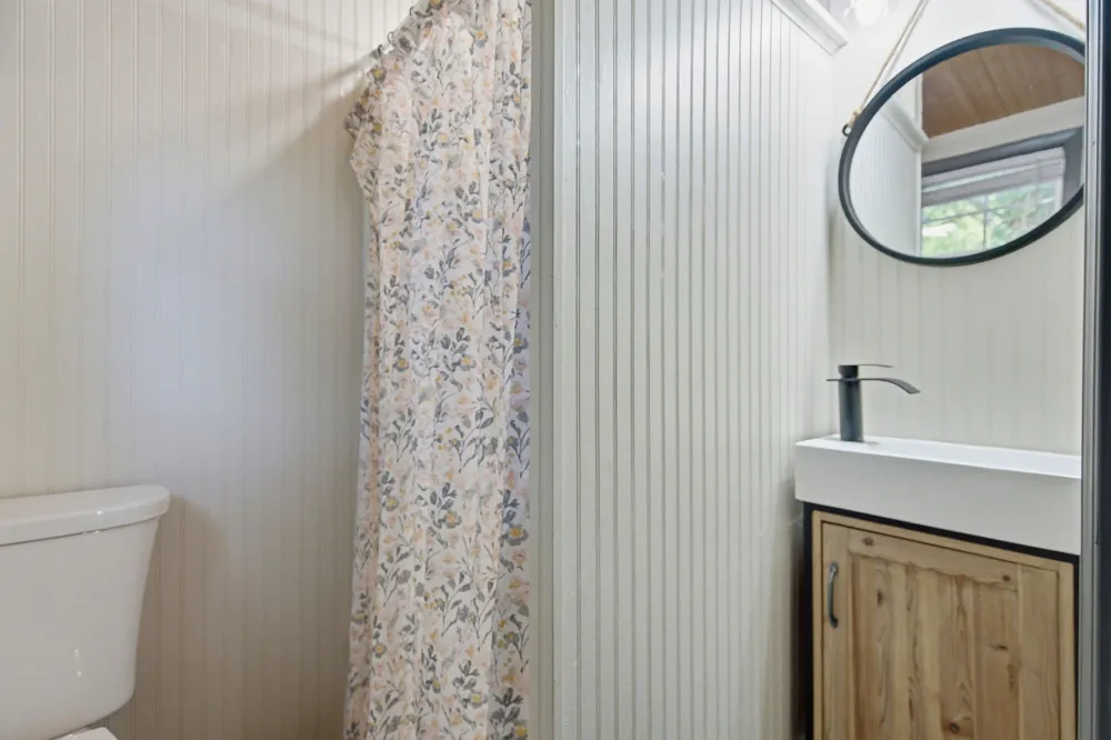 100 Breeze Inn Rd Castalian Springs, TN 37031
