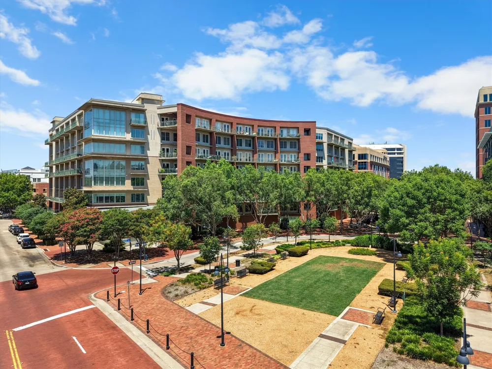 5055 Addison Circle #713 Addison, TX 75001