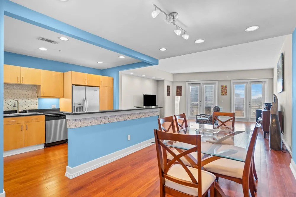 5055 Addison Circle #713 Addison, TX 75001