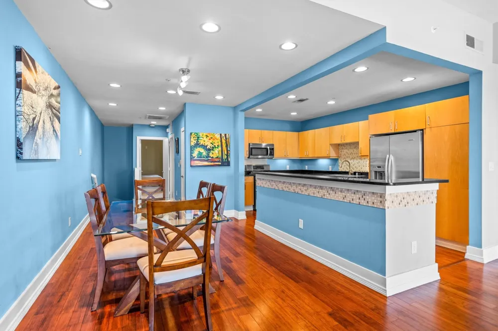 5055 Addison Circle #713 Addison, TX 75001