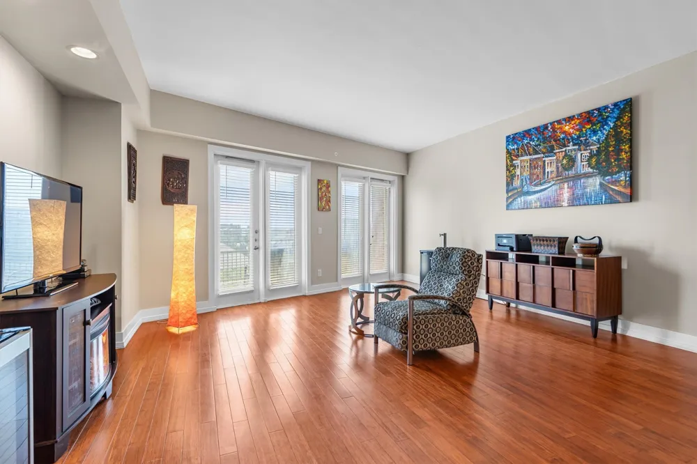5055 Addison Circle #713 Addison, TX 75001