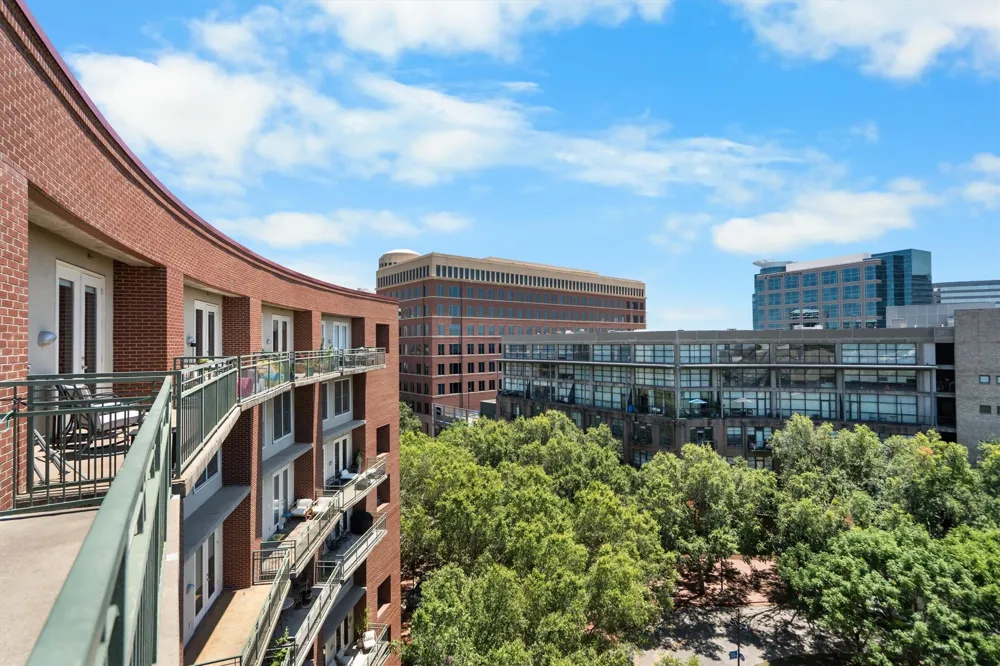 5055 Addison Circle #713 Addison, TX 75001
